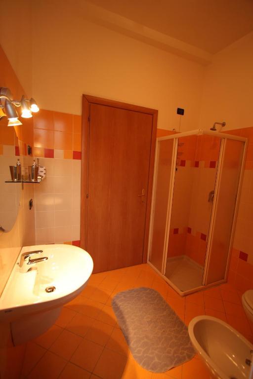 Bed And Breakfast Centrostorico Sarnico Ngoại thất bức ảnh